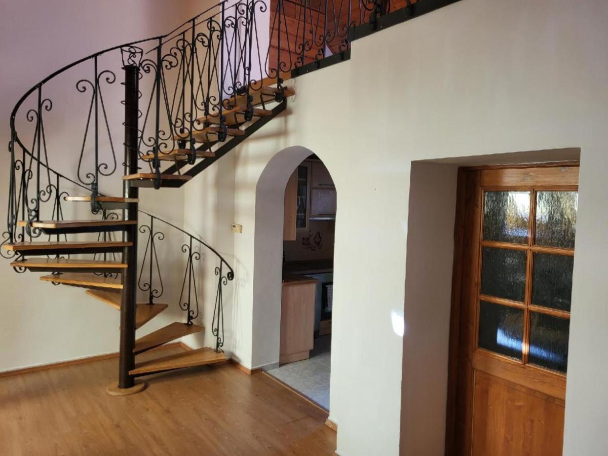 Sunflower Prague Apartments And Suites מראה חיצוני תמונה